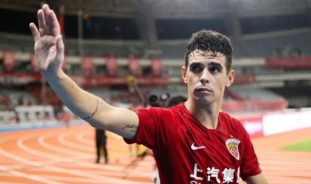 中国体育APP-奥斯卡争夺战升级！经纪人操作薪水谈判 海港默许？