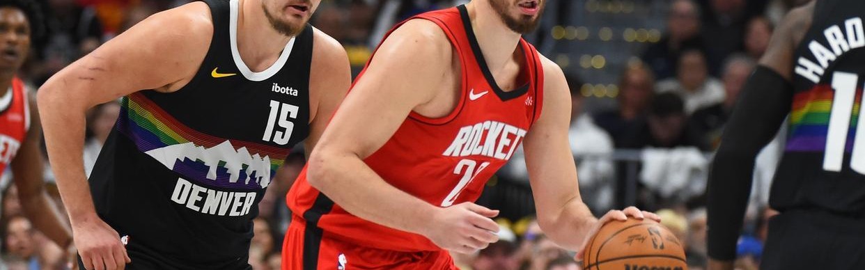 体育娱乐-2场37分钟，狂揽12个前场篮板！火箭第3中锋太霸气，忘了亚当斯吧