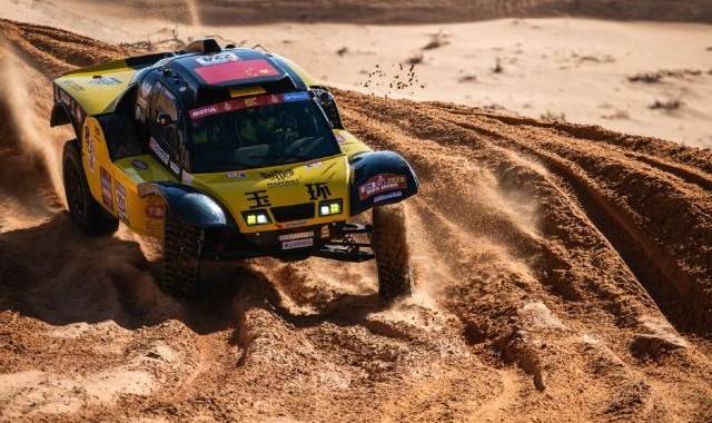 在线体育-达喀尔SS6：韩魏跻身总成绩前十 彼得汉塞尔撞车