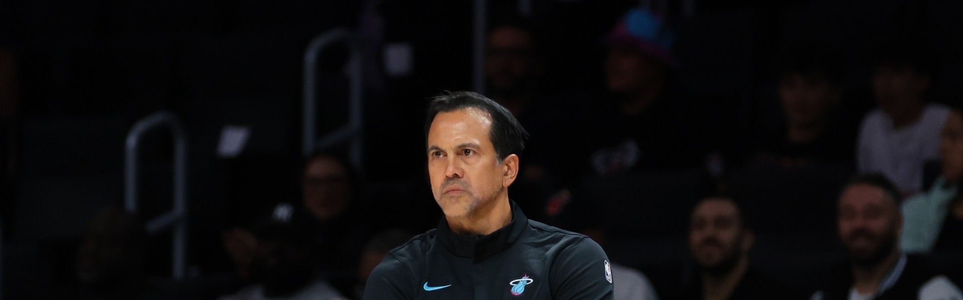 安全体育平台-斯波：双方球员都在抱怨场地状况 工作人员也断定场地条件不合格