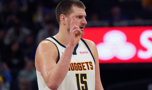 开云体育安卓下载-末节7罚6中！约基奇11中6拿到22分12板5助 罚球11中10