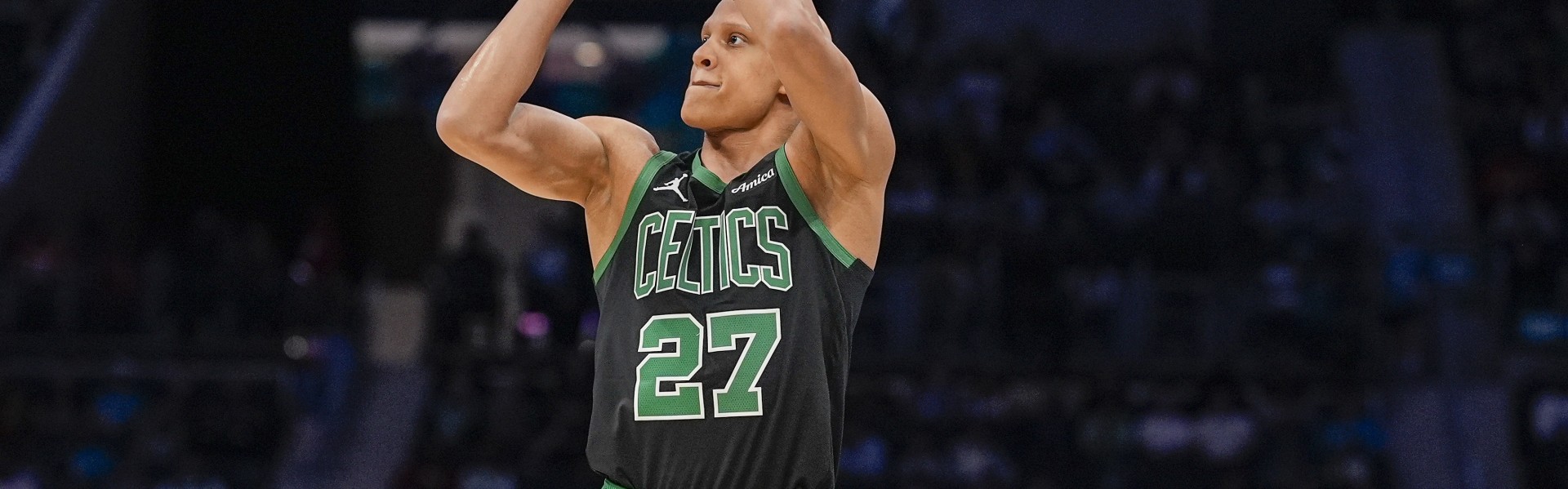 开云体育安卓下载-杰伦·布朗：我们季后赛时需要沃尔什 会督促他一直保持专注