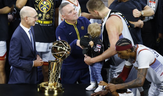 开云app安全-谁最适合执教杨瀚森？徐静雨：马龙 他调教过约基奇 给他时间成长