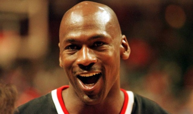 微笑刺客不解：为何当代球迷仍推崇乔丹而非詹姆斯库里杜兰特