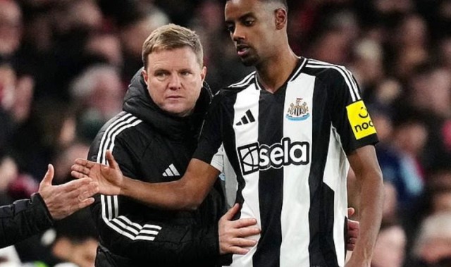 开体育app下载安装免费-埃迪-豪谈伊萨克：我们关系曾非常好，在他罢训后发生了变化