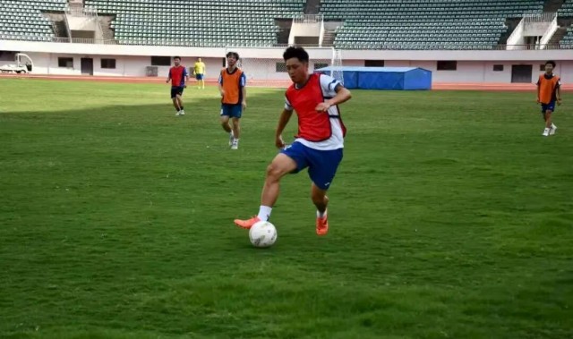 10月2日，达州队主场迎战成都队
