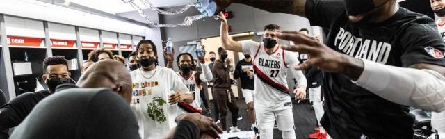 开云体育安卓下载-改造球队从防守做起 比卢普斯收获教练生涯首胜