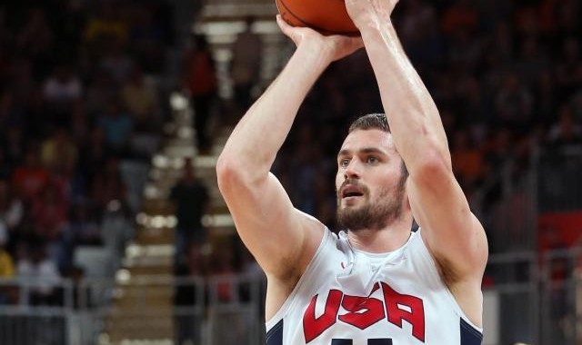 开运体育app官方下载-拉夫为何能入选美国男篮？这一项本领让他脱颖而出